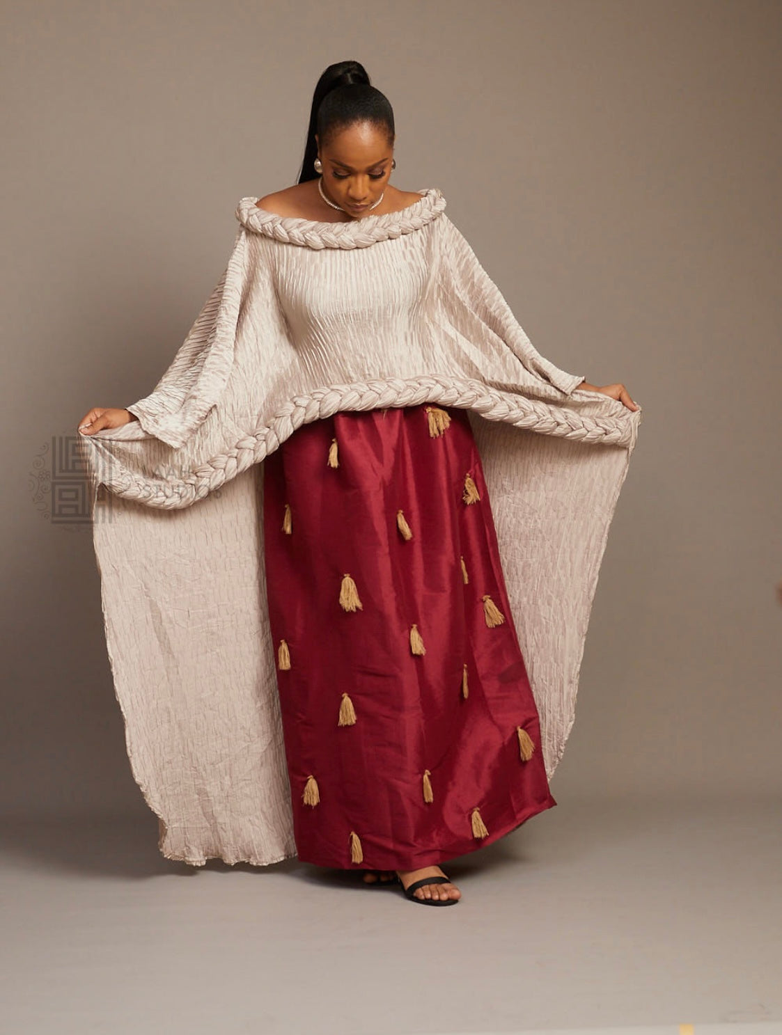 Queen Ire Two-Piece Set